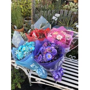 画像: 推しカラー花束　５０００円（名古屋市内への配達）